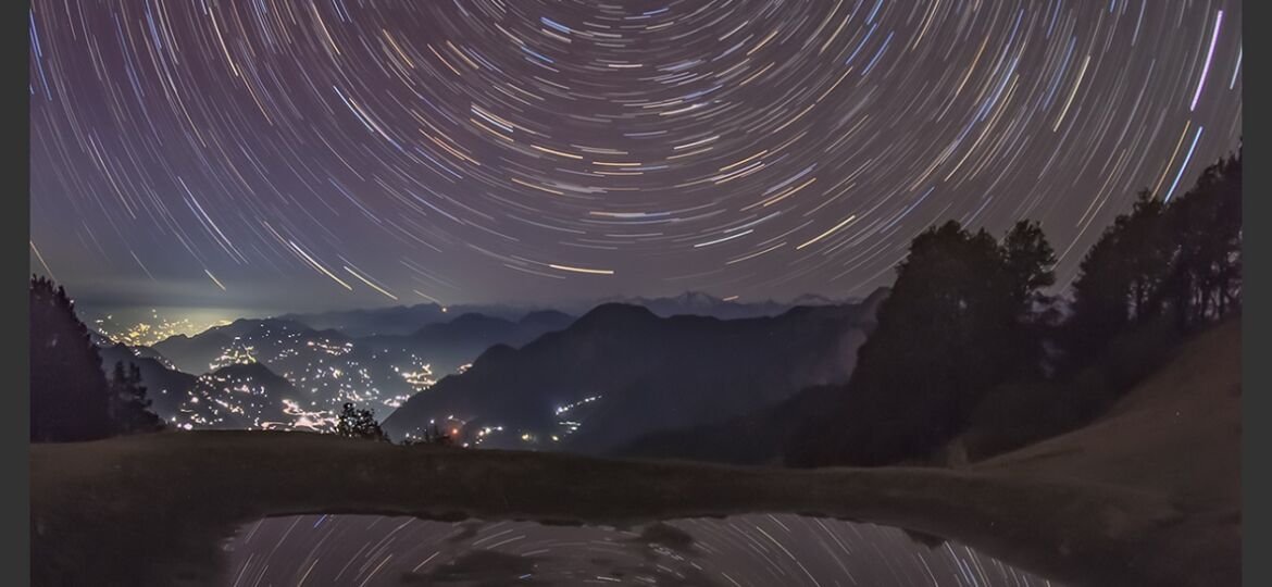 2022-11-25 Jalori Pond Reflection